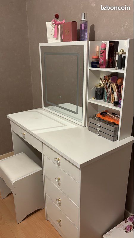Coiffeuse avec miroir (image 1)