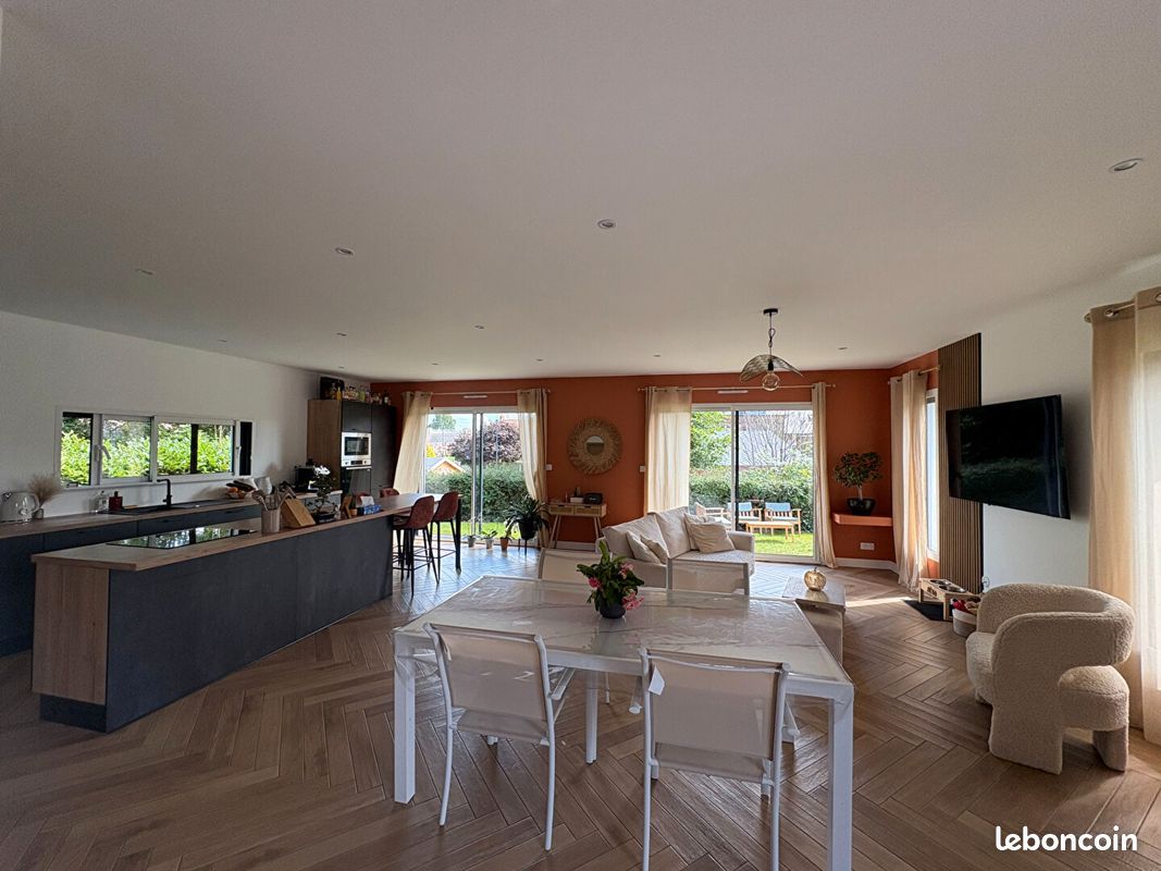 Maison 3 pièces 109 m² · à Yerville · 109 m² · 329 500 €