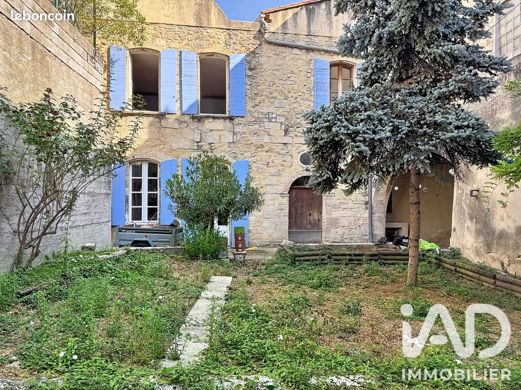 Maison 6 pièces 201 m² · à Malaucène · 201 m² · 365 000 €