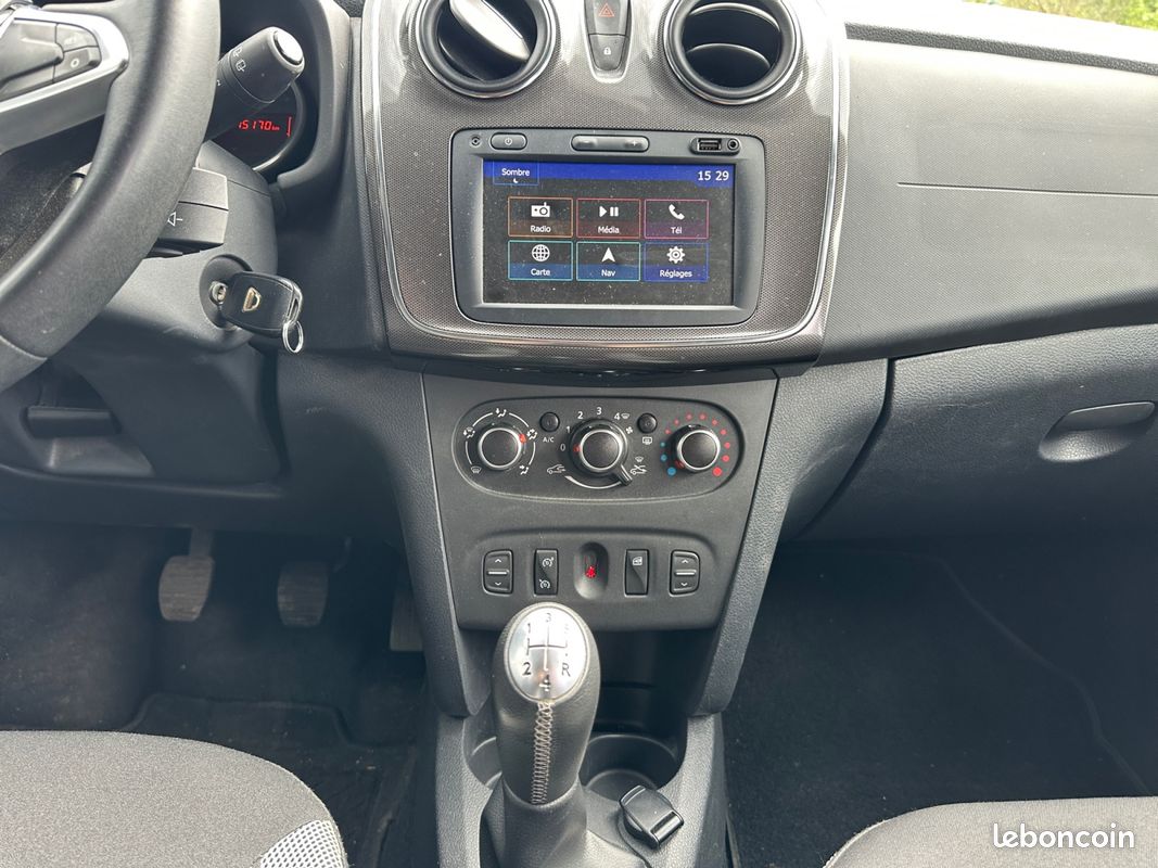 DACIA SANDERO STEPWAY 1.5 DCI 95 BLUE Garantie 12 mois (image 12)