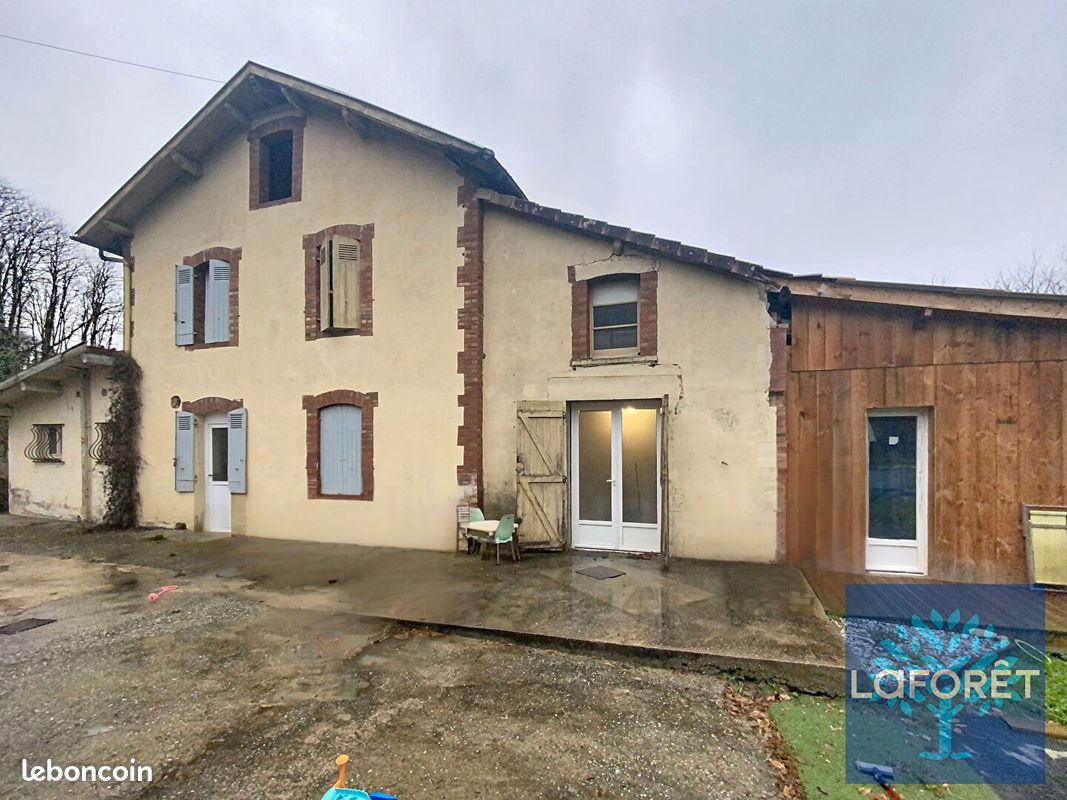 Maison 10 pièces 268 m² · à Hinx · 268 m² · 299 500 €