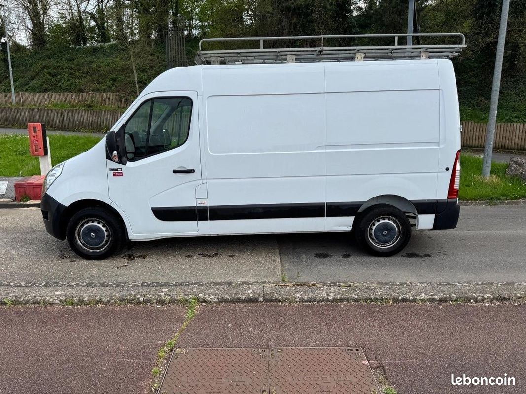 Renault Master Vu FOURGON 2.3 DCI 130 33 L2H2 CONFORT 10490 TTC(8741 HT) (image 6)