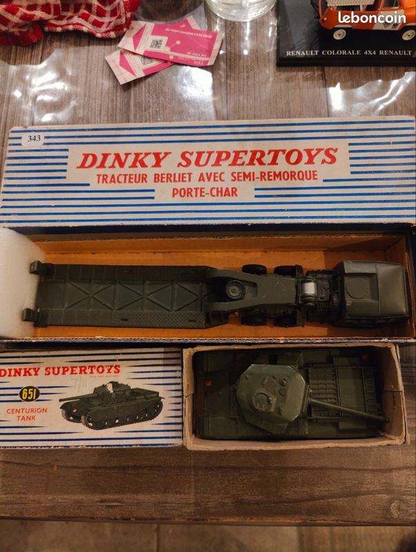 Camion et char DINKY SUPERTOYS (image 1)