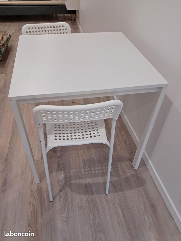 1 table neuve 75 x 75cm avec 4 pieds métal laqués blanc démontables et plateau mélaminé blanc épaisseur 20mm (image 2)