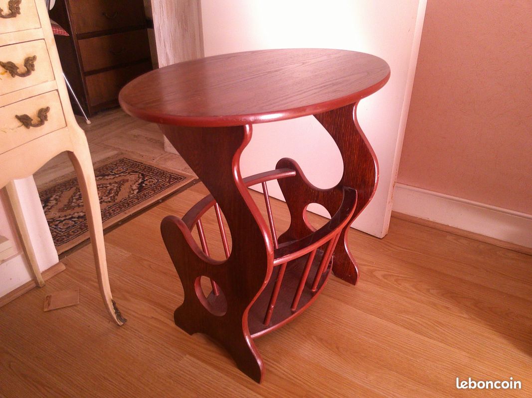 Table porte journaux (image 2)