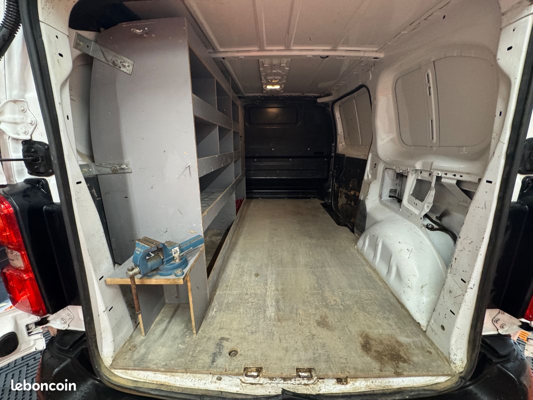 Peugeot expert vu fourgon 2.0 bluehdi 120 l1 start-stop (image 15)