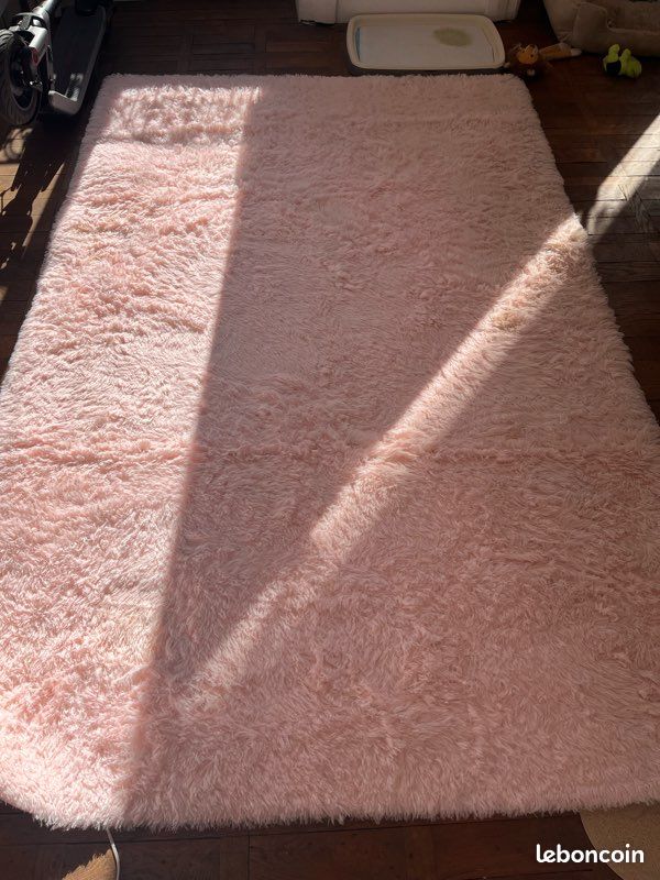 Tapis doux rose 💕 (image 1)