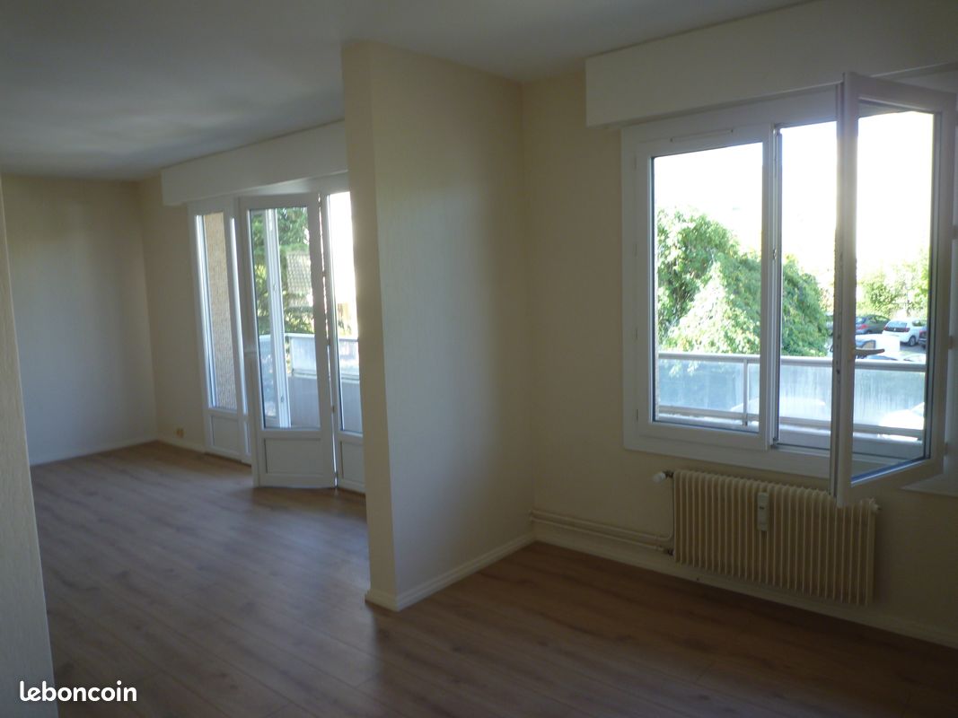 Appartement 4 pièces 74 m² · à Dijon · 73,8 m² · 940 €