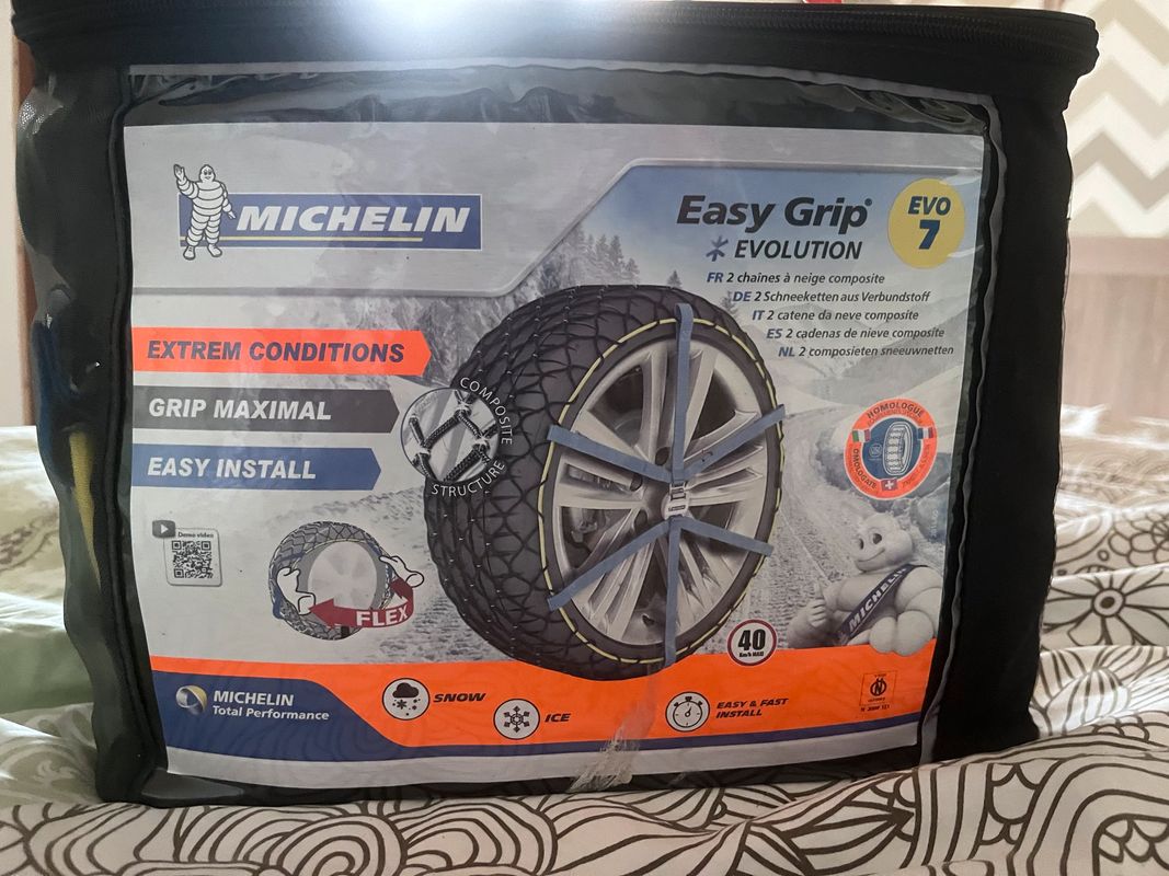 Michelin chaînes/chaussettes neige Easy Grip Evo 12 - Équipement auto