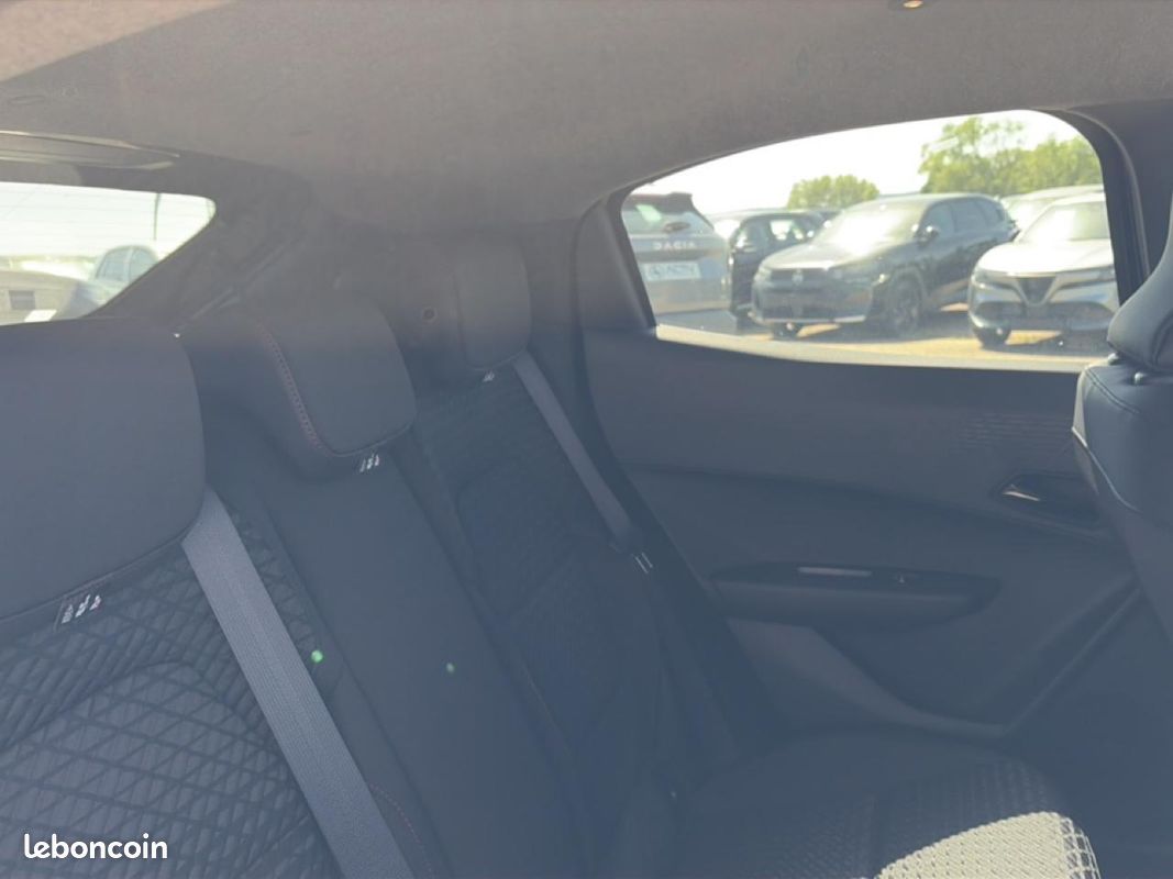 RENAULT CLIO VI 1.2 tce 115 techno edc (image 26)