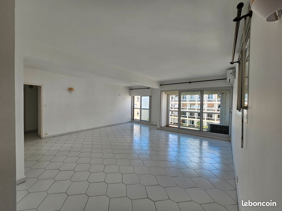 Appartement 3 pièces 85 m² · à Saint-Denis · 85 m² · 1 337 €/mois
