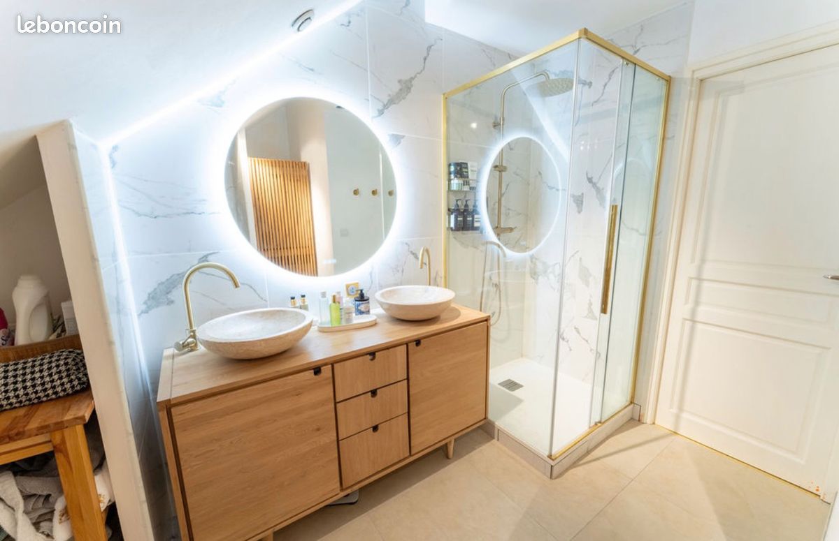 Appartement 4 pièces 130 m² · à Croix · 130 m² · 185 000 €