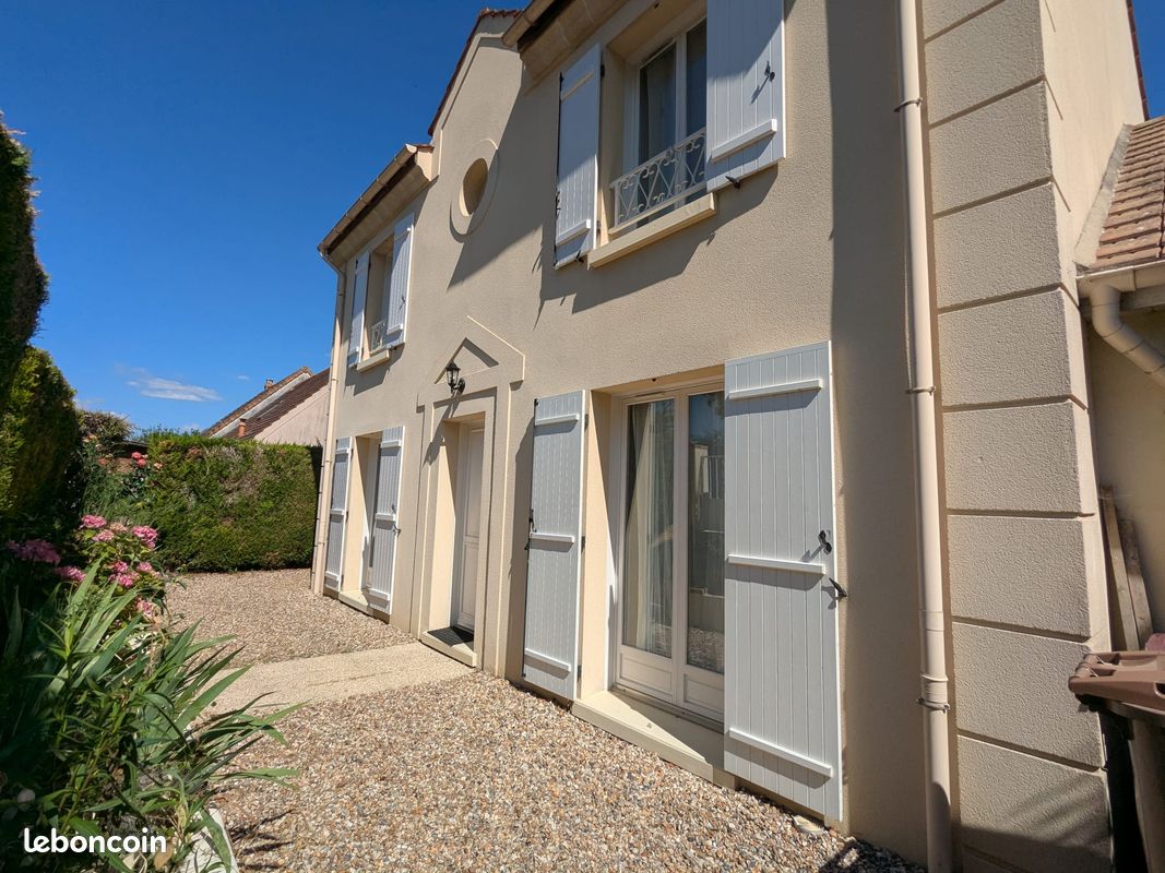 Maison 8 pièces 120 m² · à Auvers-sur-Oise · 120 m² · 420 000 €