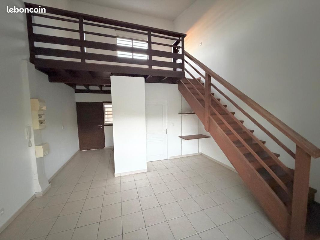 Appartement 1 pièce 35 m² · à Cayenne · 35 m² · 570 €/mois