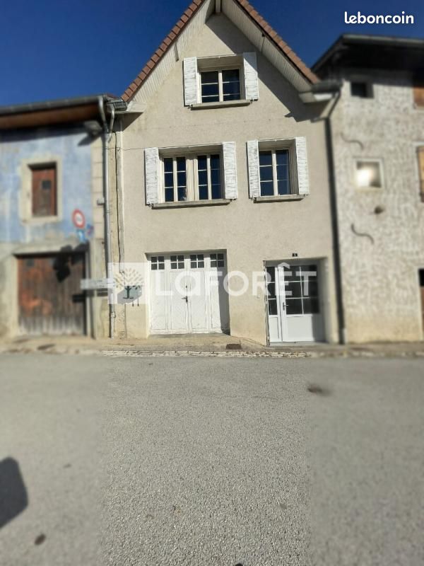 Maison 6 pièces 178 m² · à Orgelet · 178 m² · 258 000 €