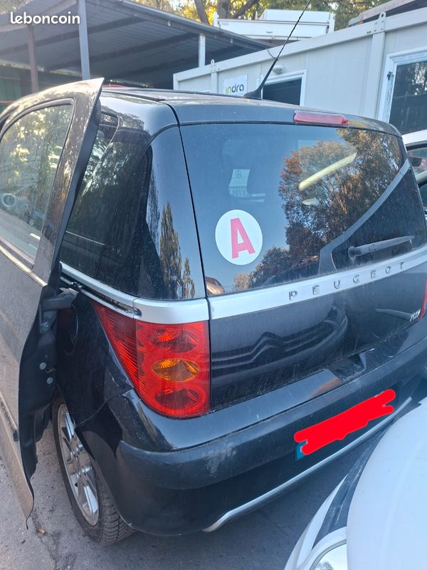 Peugeot 1007 pour les pièces (image 1)