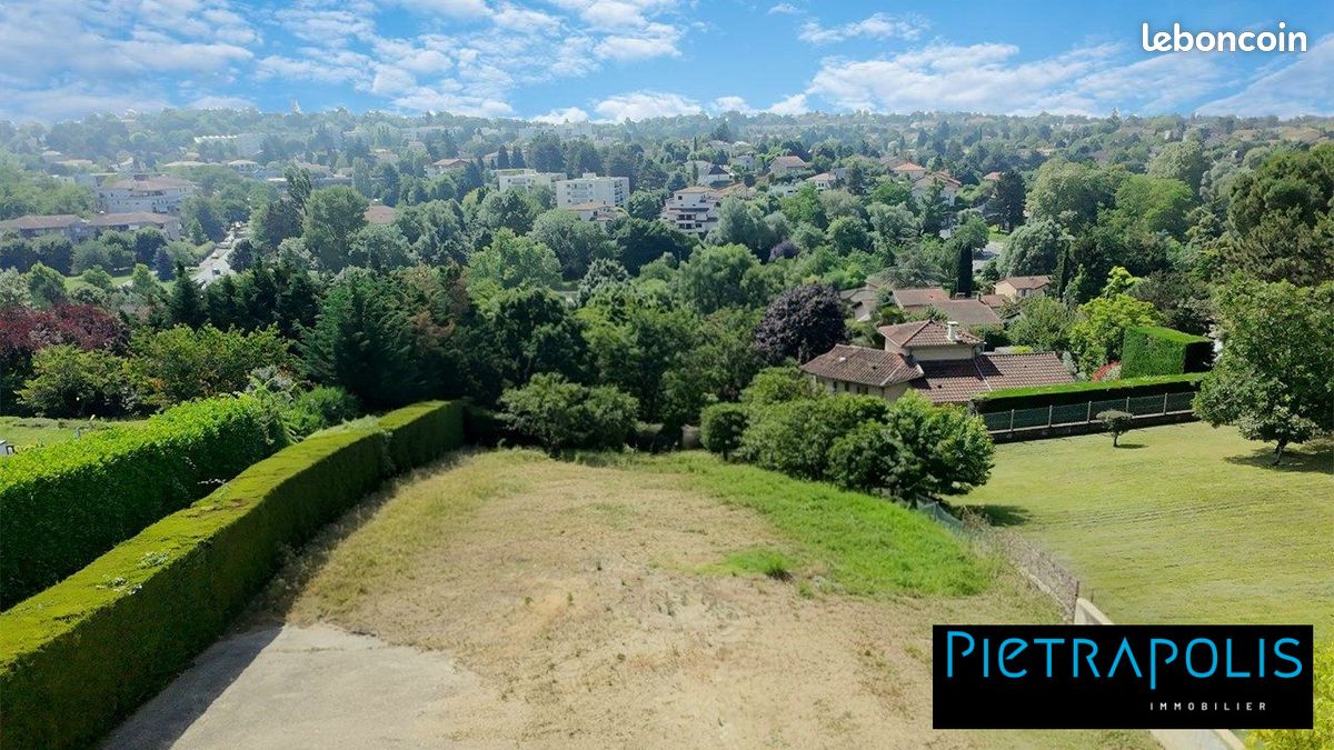 Terrain 775 m² · à Sainte-Foy-lès-Lyon · 775 m² · 500 000 €