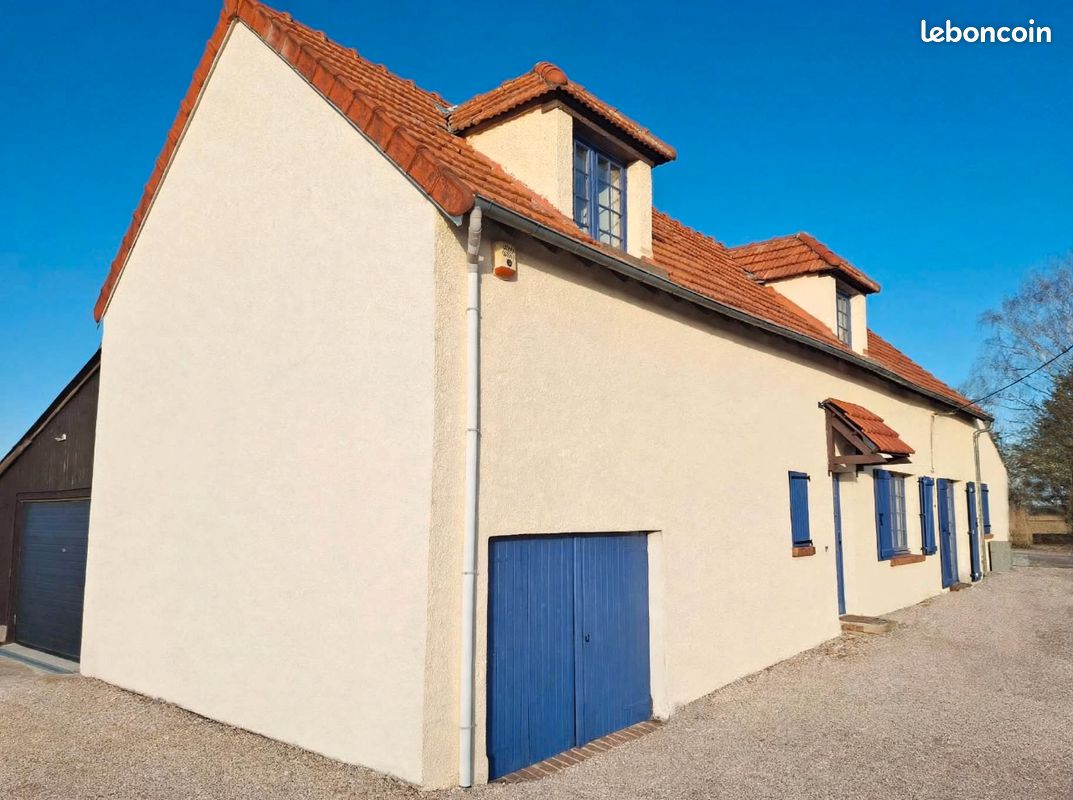 Maison 4 pièces 150 m² · à Jouy-le-Châtel · 150 m² · 295 000 €