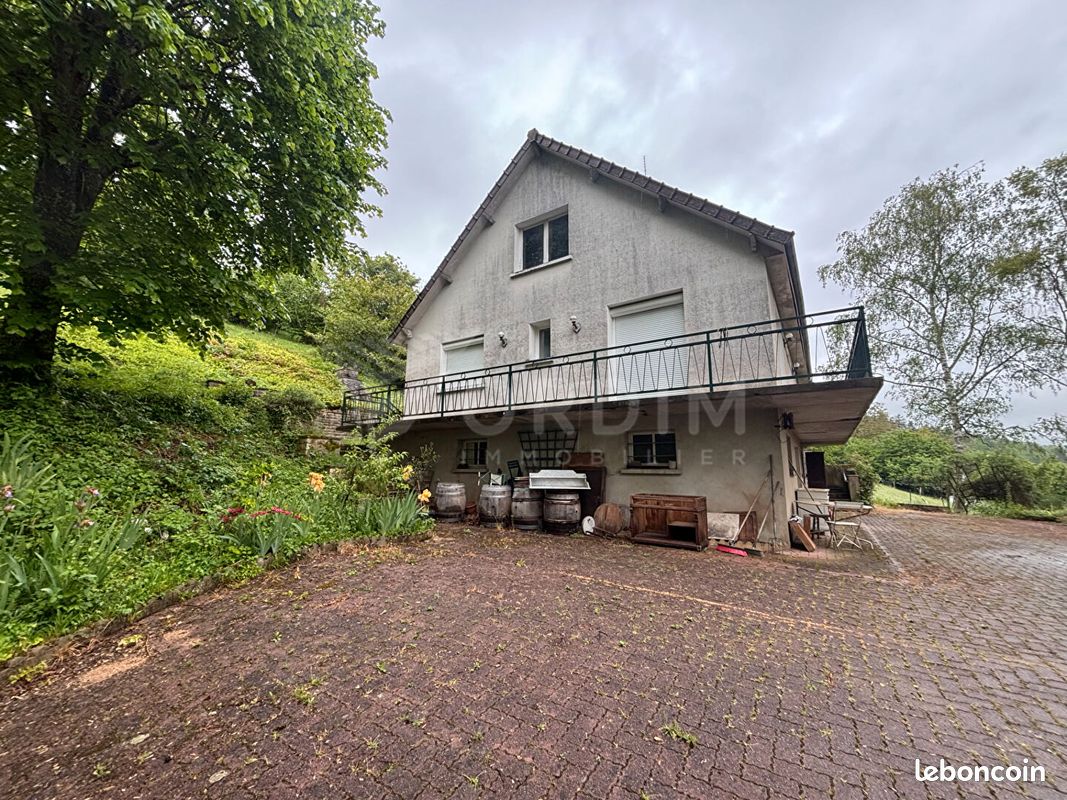 Maison 5 pièces 81 m² · à Épineuil · 81 m² · 129 000 €