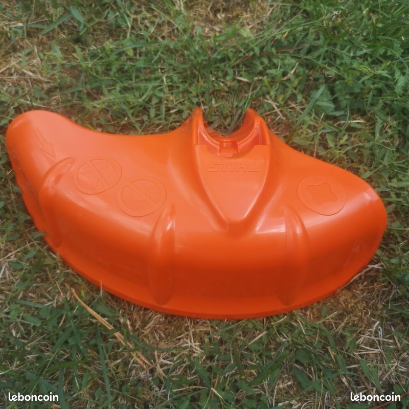 Capot de protection STIHL 230 mm NEUF (image 1)