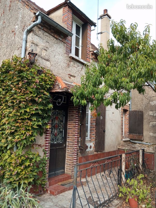 Maison 4 pièces 106 m² · à Rousson · 106 m² · 80 000 €