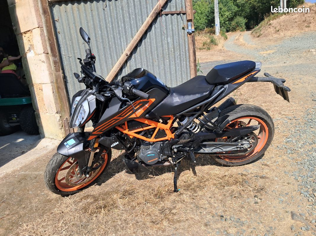 Moto KTM (image 1)