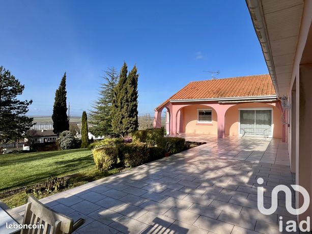Maison 6 pièces 223 m²