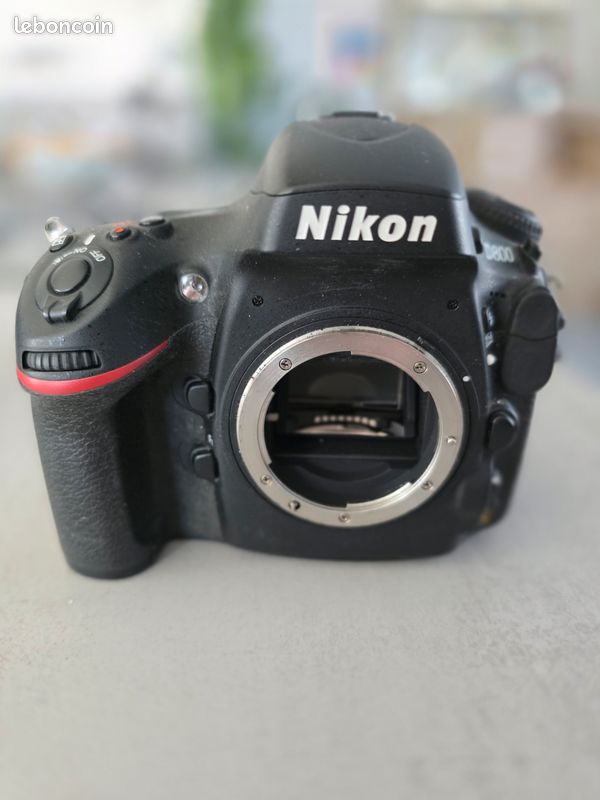 Nikon D800 - Boitier reflex Appareil photo numérique pro (Seulement 1 588 déclenchements Très rare) (image 2)