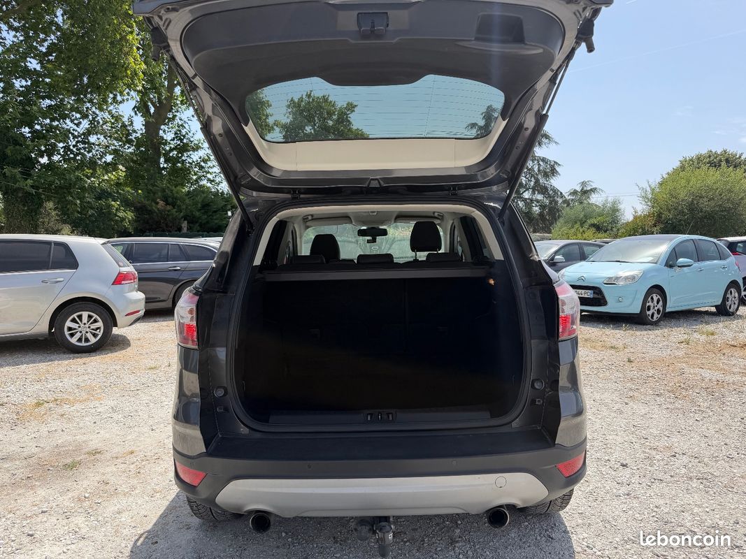 FORD KUGA 1.5 TDCi 120 SS 4x2 BVM6 Titanium (image 15)