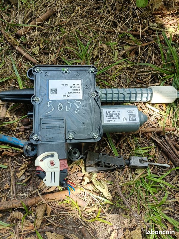 Moteur frein à main Peugeot 5008 (image 2)