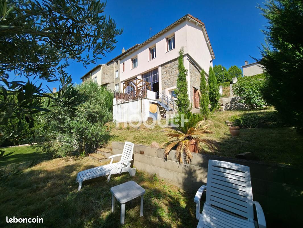 Maison 5 pièces 101 m² · à Feurs · 101 m² · 185 000 €