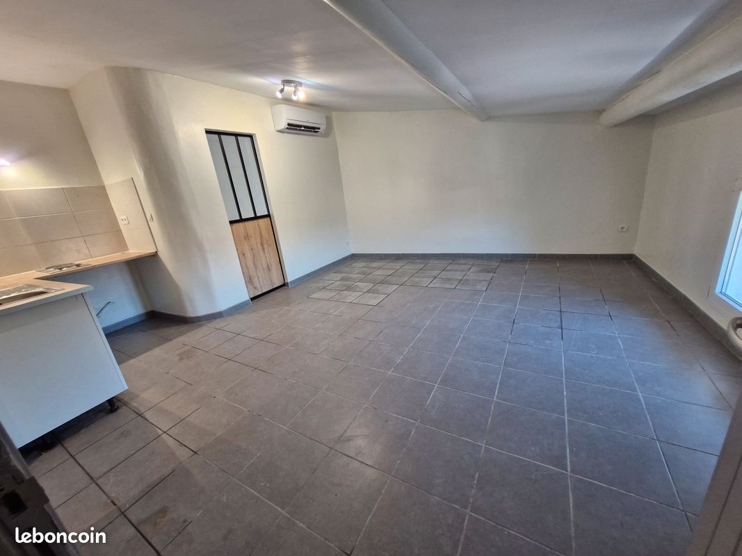 Appartement 2 pièces 35 m² · à Carpentras · 35 m² · 490 €/mois