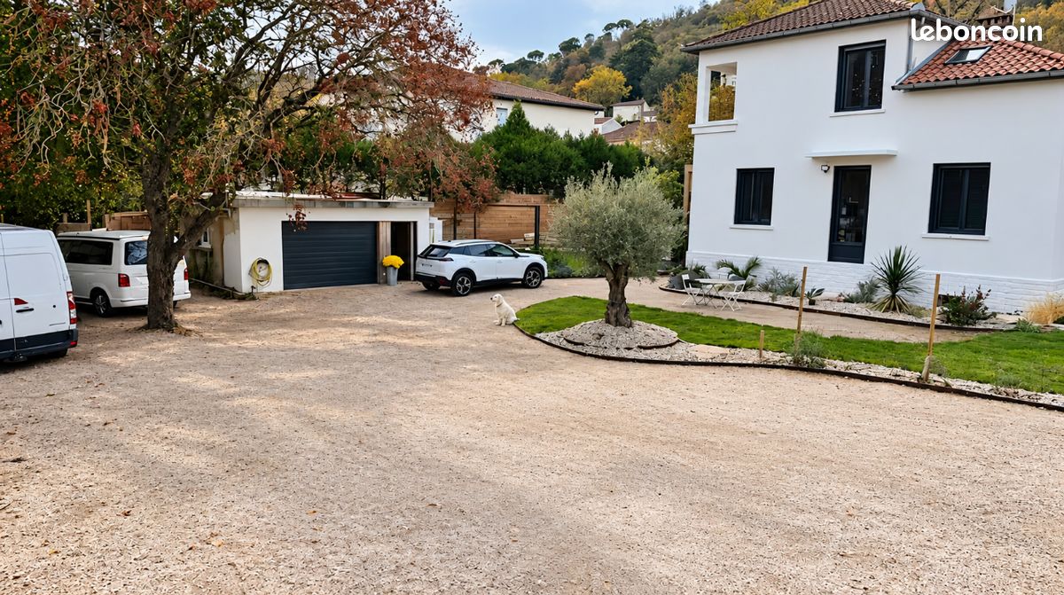 Maison 9 pièces 244 m² · à Cahors · 244 m² · 550 000 €