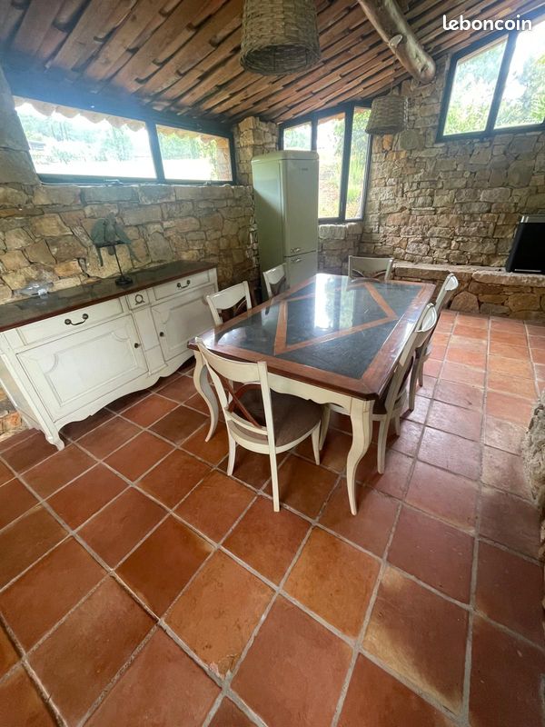 Table a manger (image 1)