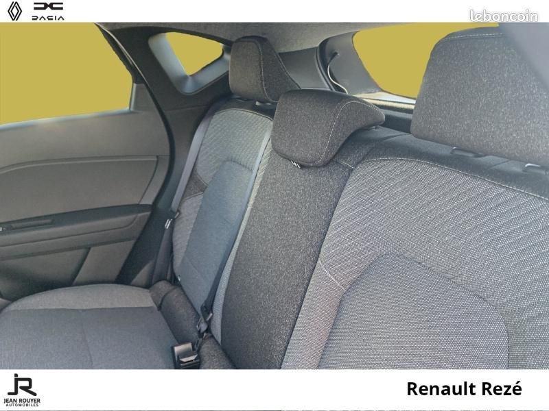 Renault Captur 1.6 E-Tech full hybrid 145ch Techno (image 4)