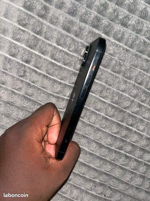IPhone 15 (image 3)