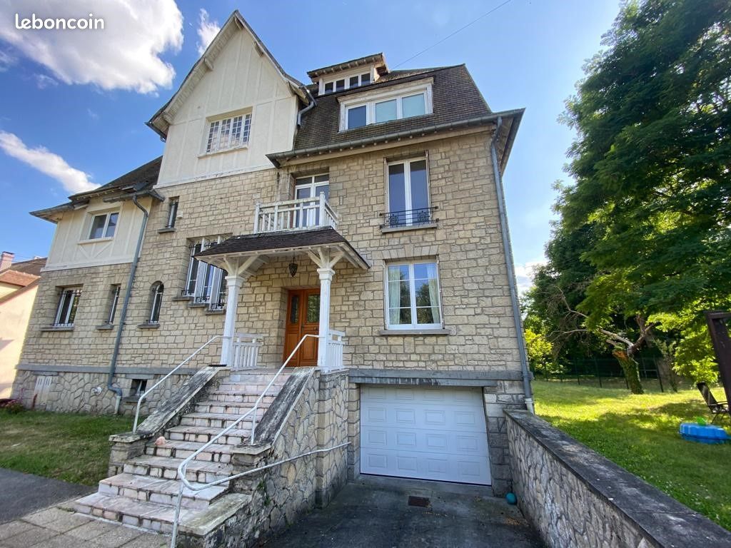 Appartement 5 pièces 145 m² · à Senlis · 145 m² · 1 500 €