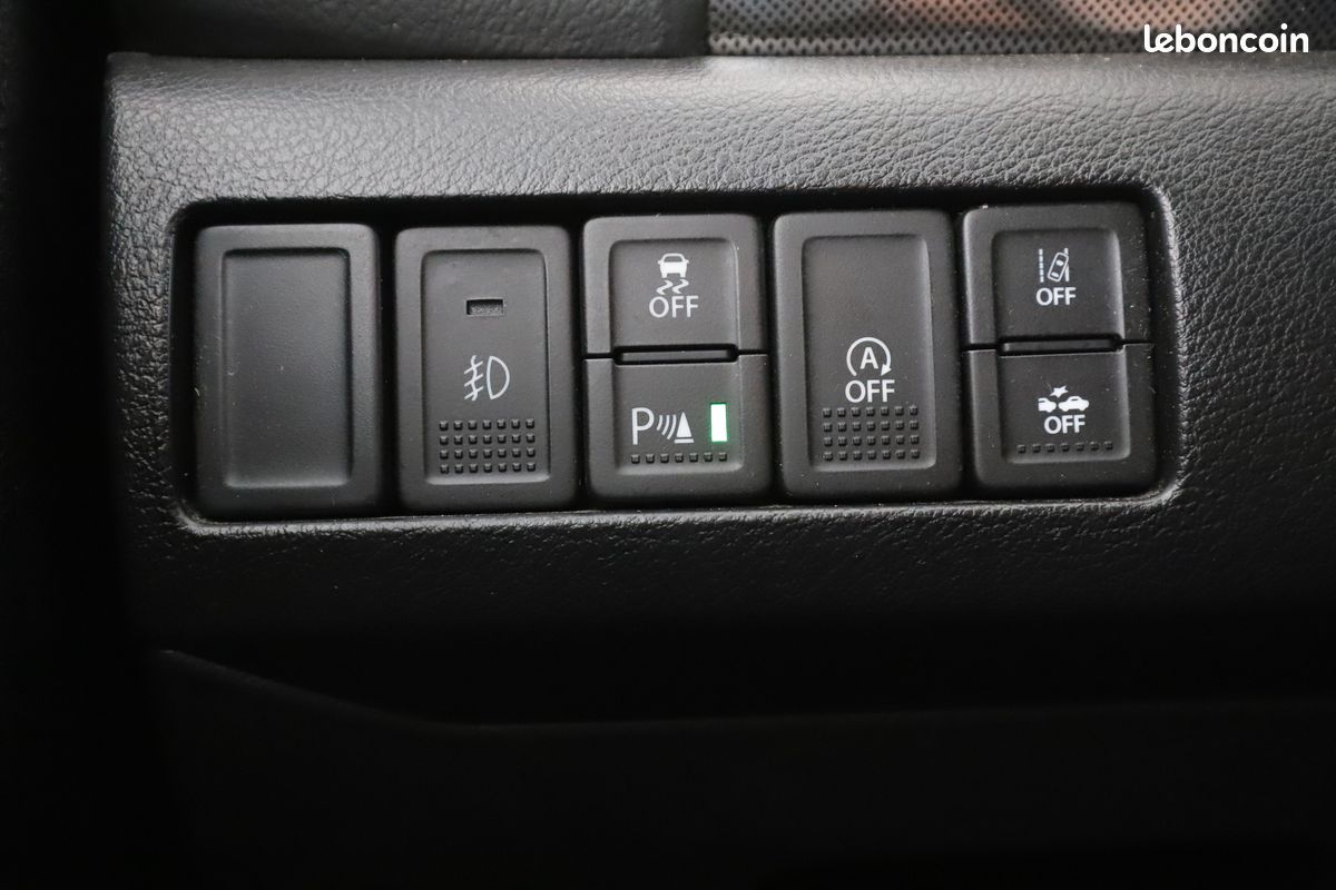 Suzuki Vitara 1.4 BoosterJet Hybrid Style Auto 129 ch (image 22)