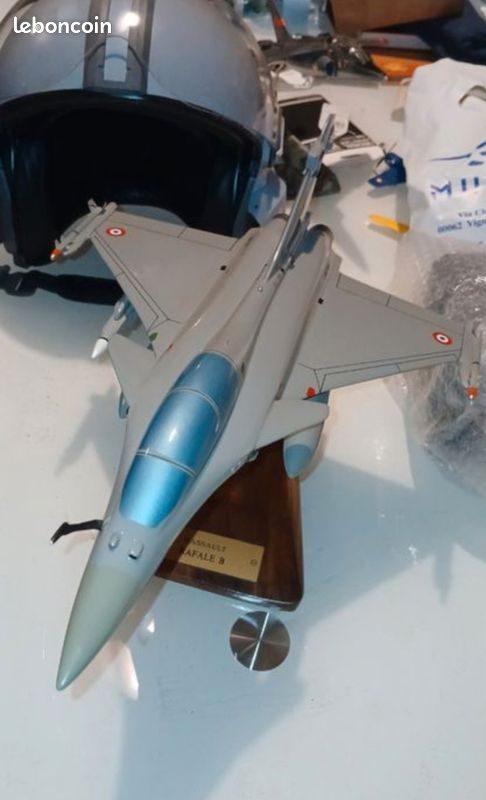 Maquette avion de chasse Dassault Rafale B Pilot station (image 1)