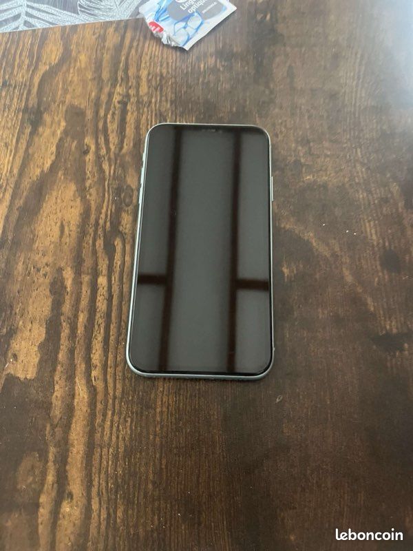 IPhone 11 (image 1)