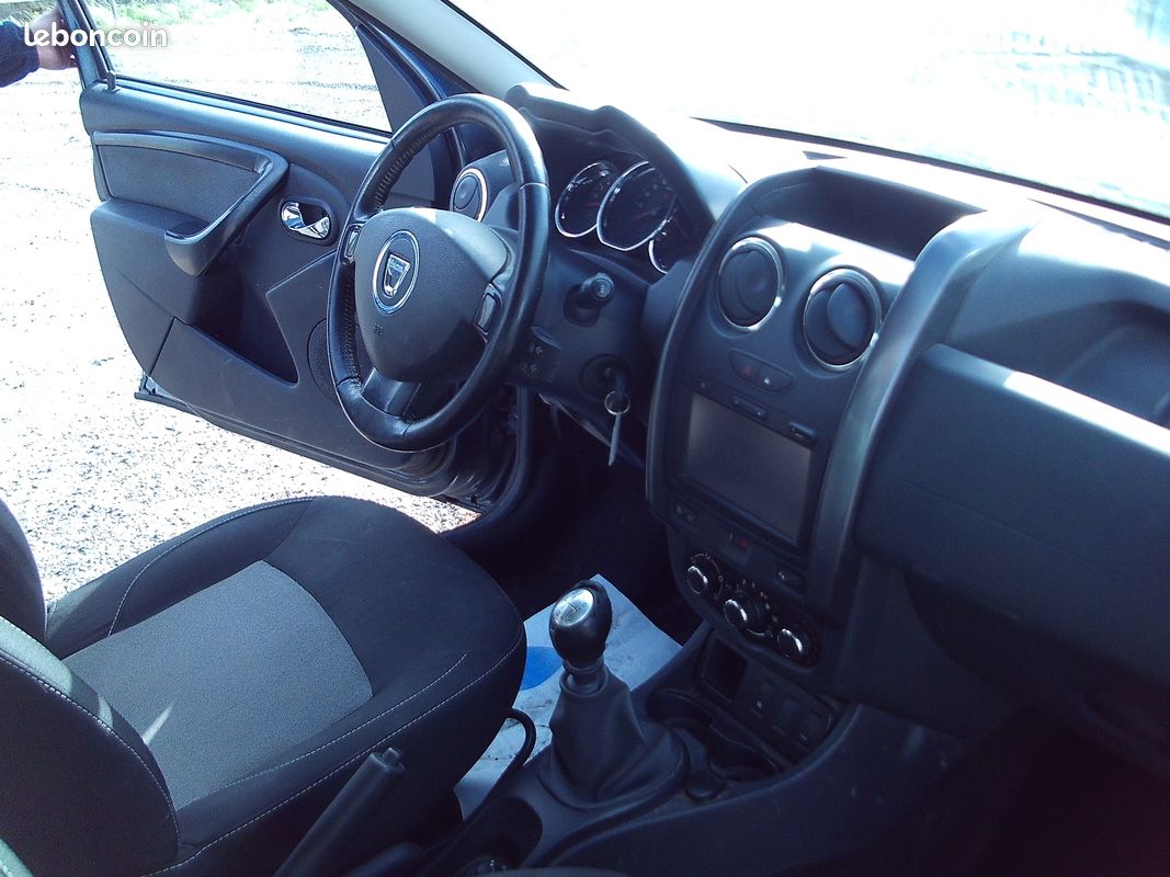 Duster 1.2 TCE 125 Prestige ( Moteur HS ) - Voitures