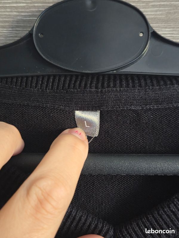 Pull noir L (image 2)