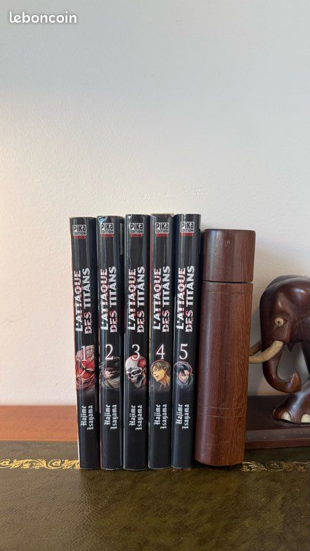 Lot Manga L'Attaque des Titans- Tomes 1 à 5 (image 1)