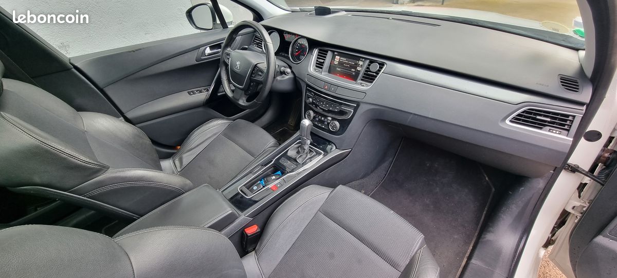 PEUGEOT 508 SW 2.0 HDI 180cv (image 5)