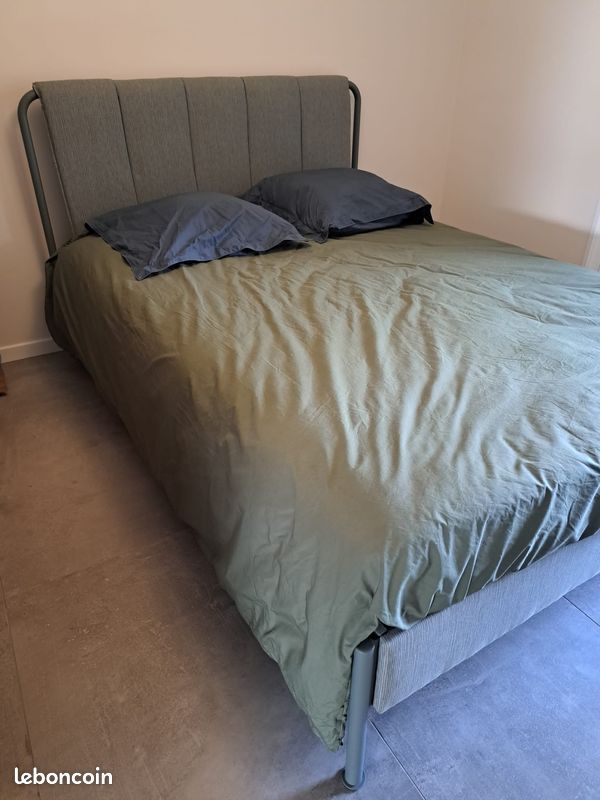 SLATTUM cadre de lit matelassé, Vissle gris foncé, 90x200 cm