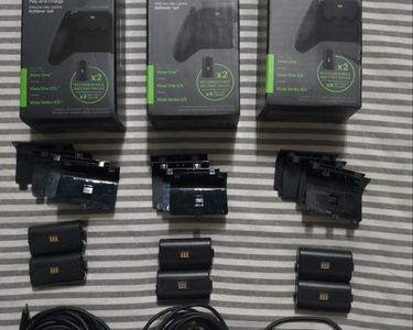 Chargeur manette Xbox Series 20 ans : les offres