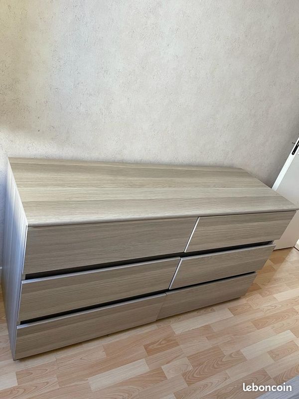 Armoire et lit (image 3)