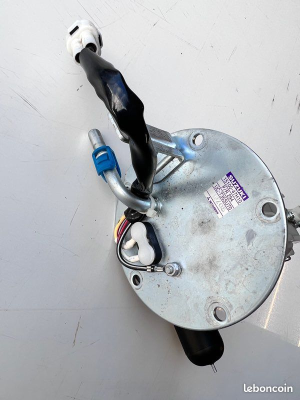 Pompe à Essence Pour Suzuki GSR750 2011-2014 – Neuve Kemso