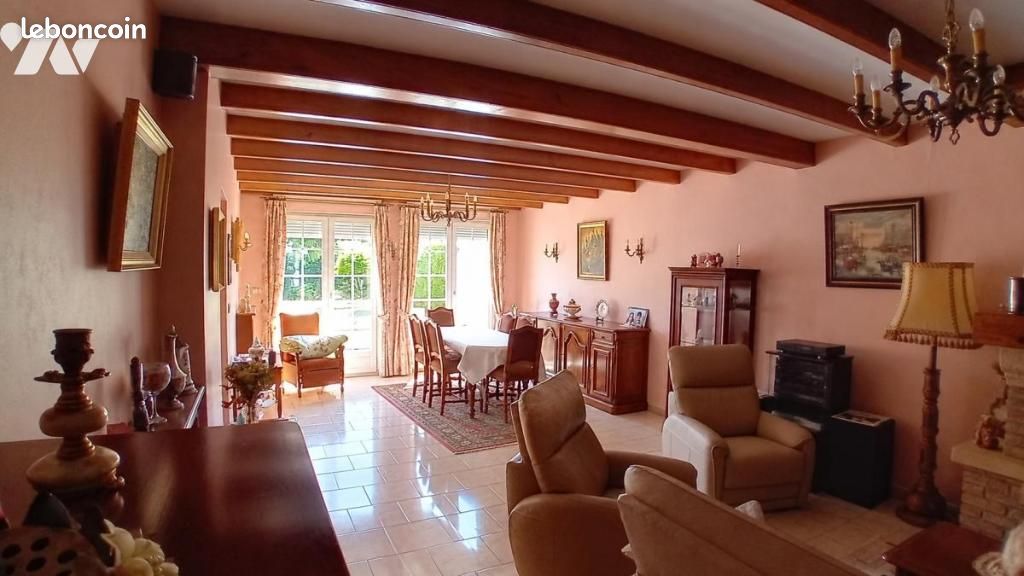 Maison 6 pièces 236 m² · à Lens · 236 m² · 281 100 €