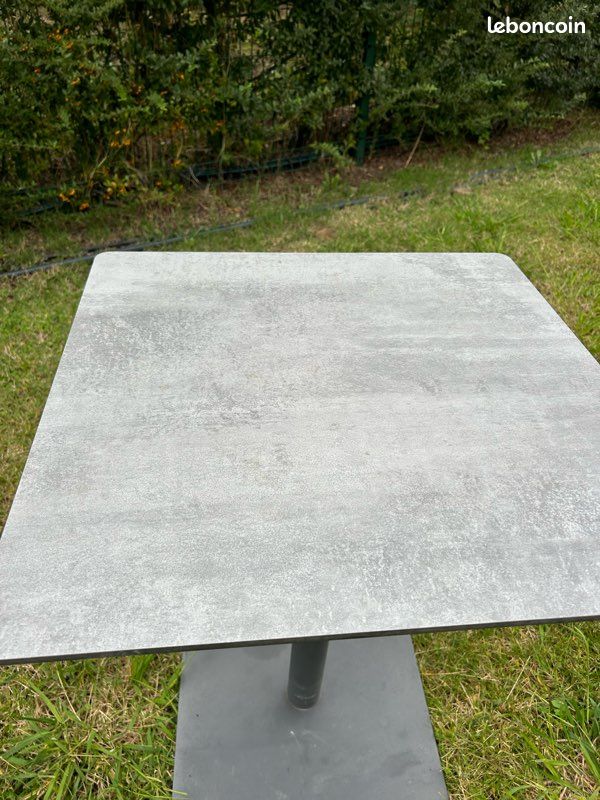 Table haute de bar aluminium et pliante Tbe (image 2)